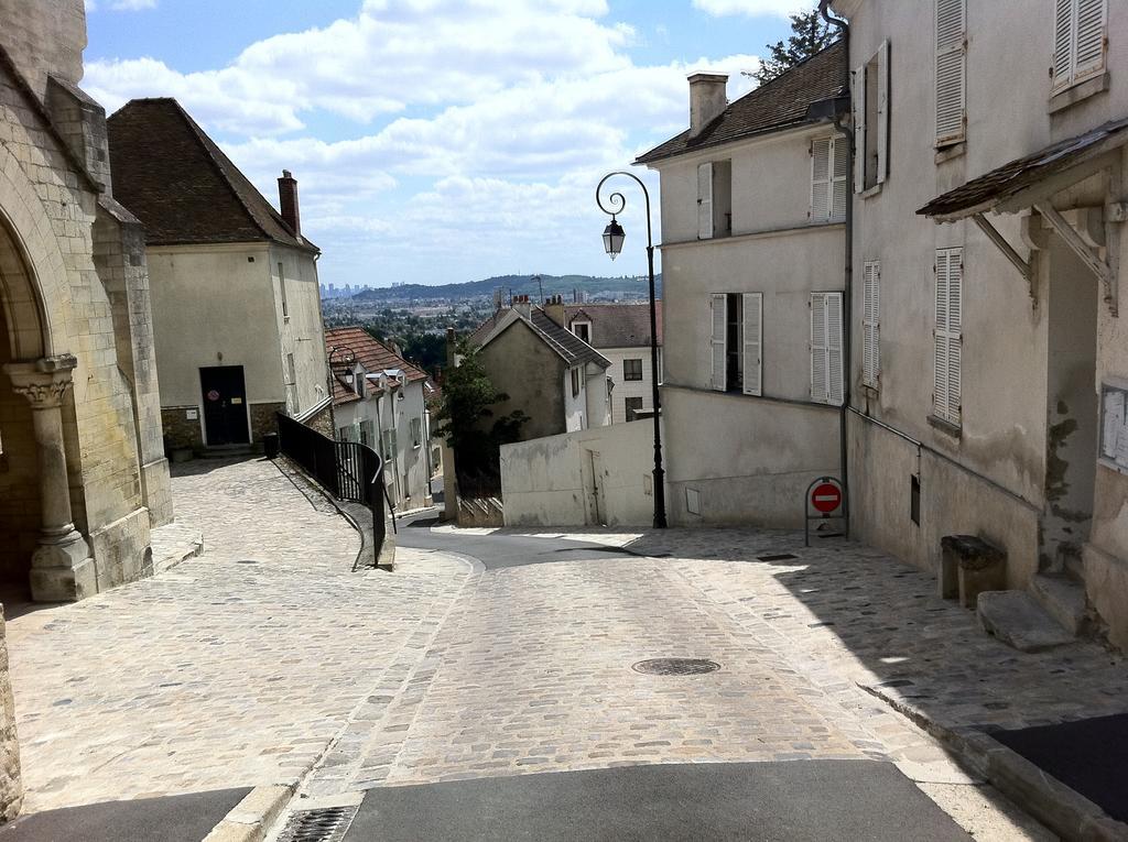 Hostellerie Du Prieure Saint-Prix  Exterior foto