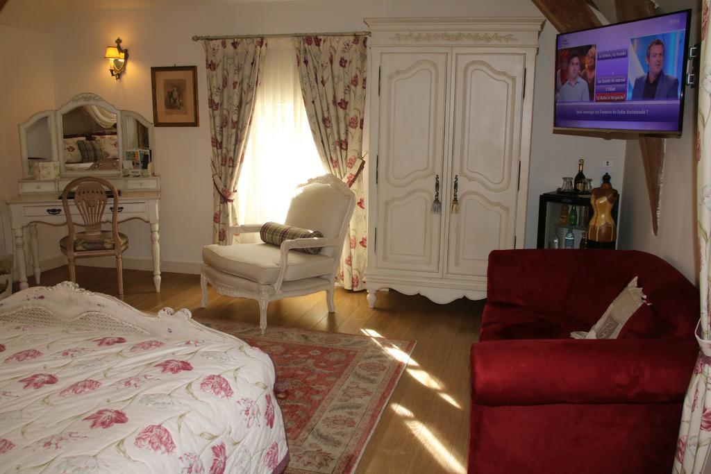 Hostellerie Du Prieure Saint-Prix  Exterior foto