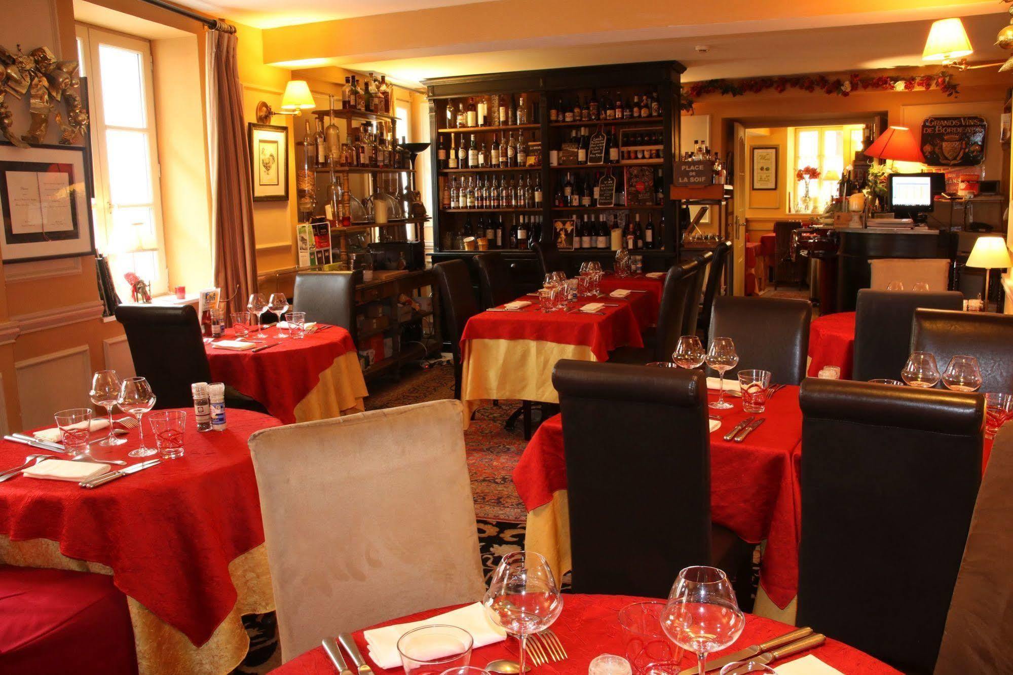 Hostellerie Du Prieure Saint-Prix  Exterior foto